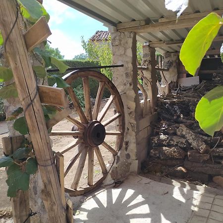 Casa Rural Mi Descanso Valdefuentes de Sangusín Exteriör bild