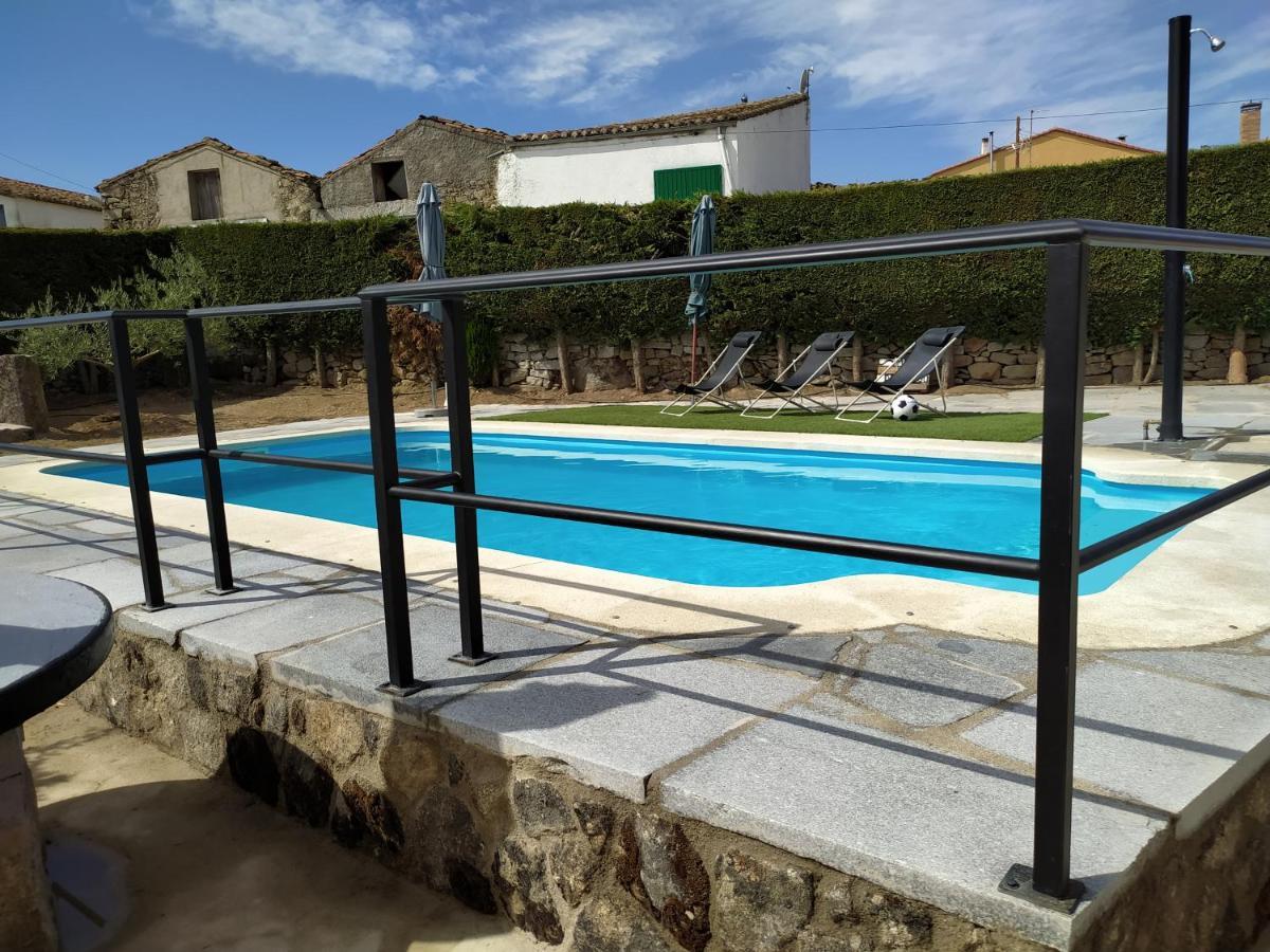 Casa Rural Mi Descanso Valdefuentes de Sangusín Exteriör bild