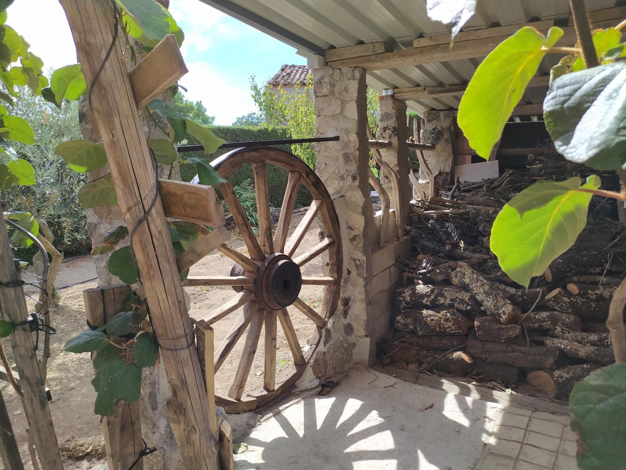Casa Rural Mi Descanso Valdefuentes de Sangusín Exteriör bild