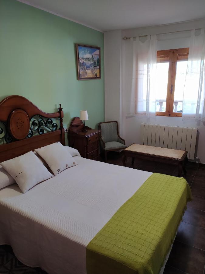 Casa Rural Mi Descanso Valdefuentes de Sangusín Exteriör bild