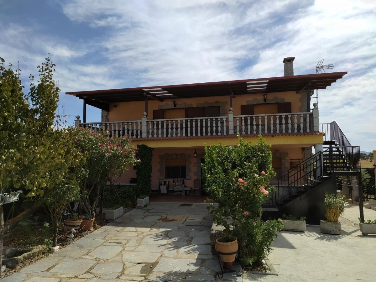 Casa Rural Mi Descanso Valdefuentes de Sangusín Exteriör bild
